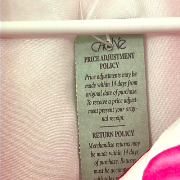 CACHE Pink and White Geometric Puffer Coat - Picture 5 of 9